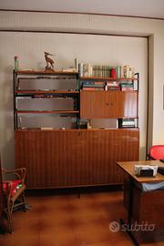 Libreria "svedese" con letto singolo a scomparsa