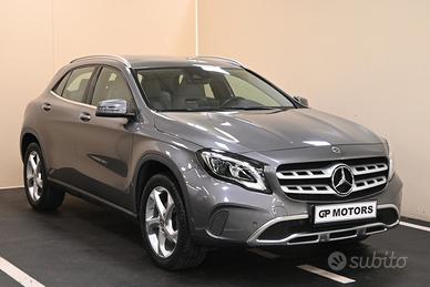 MERCEDES GLA (X156) GLA 200 d Automati...