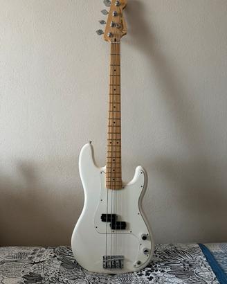 FENDER Player Precision Bass MN Polar White