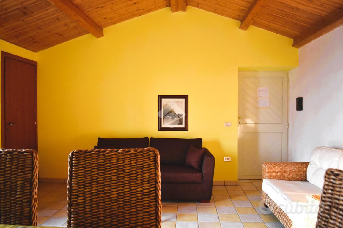 3 LOCALI A PAOLA - Altro