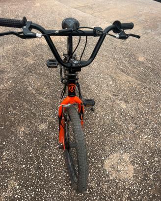 Bicicletta BMX Freestyle