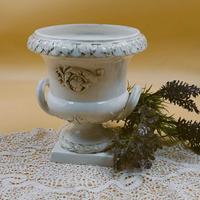 Vaso a coppa in ceramica in stile classico