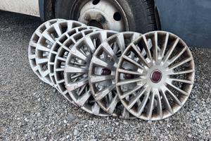 7 Coppe ruote Borchie Fiat 15 pollici