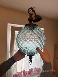 Lampadario sfera vetro azzurro