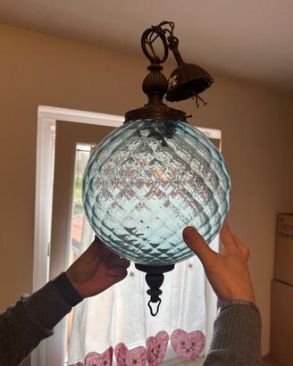 Lampadario sfera vetro azzurro