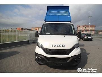 Iveco daily 35C14 140CV RIBALTABILE TRILATERALE