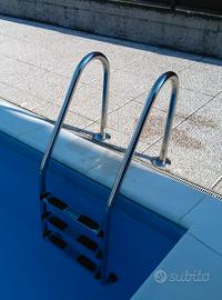 Scaletta per piscina interrata STANDARD in acciaio