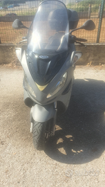 Malaguti Madison k400