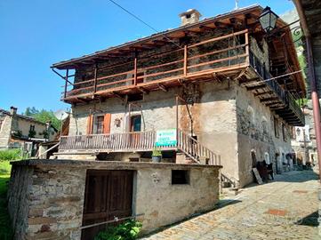 CASA SEMINDIPENDENTE A VALSAVARENCHE