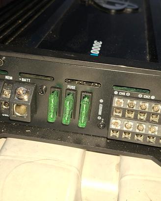 amplificatore auto