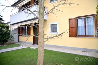 4 LOCALI A GRUMELLO DEL MONTE