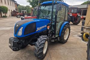 TRATTORE AGRICOLO USATO NEW HOLLAND T 3.70 F DT