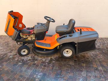 Trattorino rasaerba Husqvarna CT126 CAMBIO 6+1