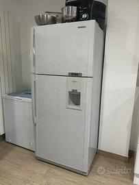 Frigorifero Samsung doppia porta (77x180cm)