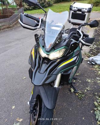 BENELLI TKR 702 STRADALE ANNO 2024