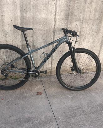 Trek x- caliber 9