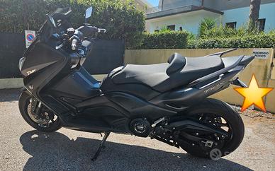 TMax 530 2015 km 16.000