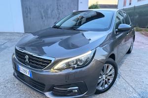 Peugeot 308 1.2 Turbo Benzina POCHI KM 2021 NEOPAT