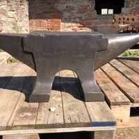 Incudine francese 186 kg fabbro