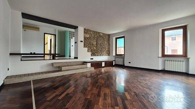 Appartamento di 147 m² con 5 locali e box auto dop