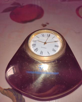 orologio da scrivania in metallo dorato quarzo