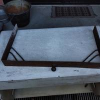 cornice per contenere cenere caminetto