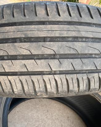 2 Gomme estive 215/50r18