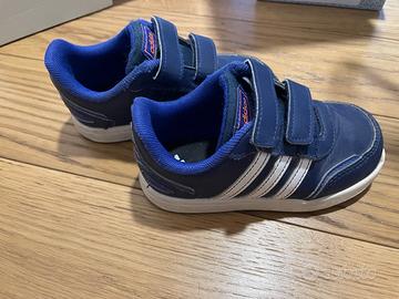 Scarpe da ginnastica bimbo Adidas nr.26