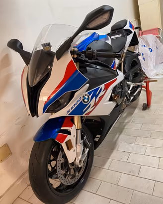 BMW S1000RR M package full 2022 solo 4.000 Km