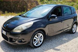 Renault Scenic Scénic X-Mod 1.9 dCi 130CV Dynamiqu