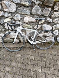 bici da corsa TREK