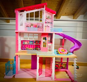 Barbie - casa dei sogni di barbie, playset casa delle bambole con