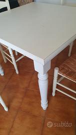 tavolo con 4 sedie 