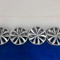 Cerchi in lega  Volkswagen troc golf da 17”
