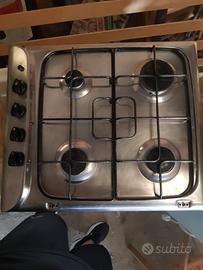 piano cottura con accensione elettrica 