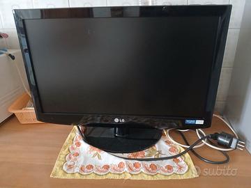 Tv LG 22 pollici hdmi usb scart ecc