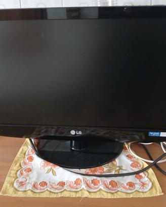 Tv LG 22 pollici hdmi usb scart ecc