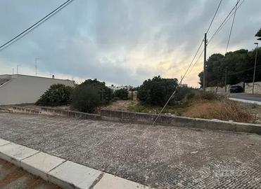Terreno edificabile di 649mq a Maruggio (TA)
