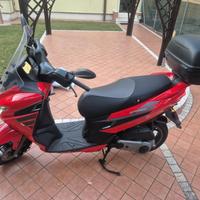 scooter Aprlia sxr 50 usato