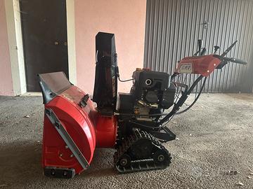 Spazzaneve cingolato