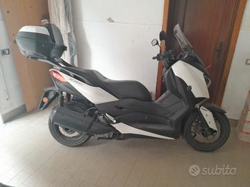 yamaha xmax 300