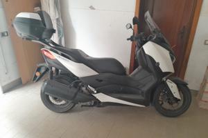 yamaha xmax 300