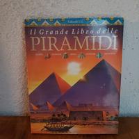 il grande libro delle piramidi