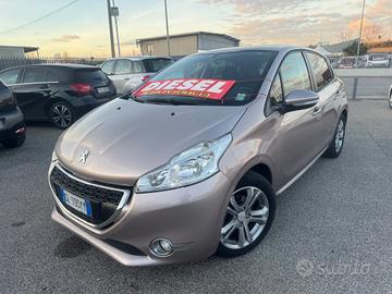 Peugeot 208 1.4 HDi 68 CV 5 porte Allure