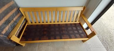 Divano in legno