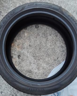 Gomme Pirelli Pzero