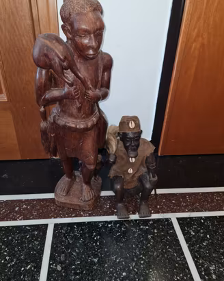 statue in legno africane
