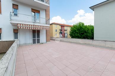 3 LOCALI A CASALE MONFERRATO