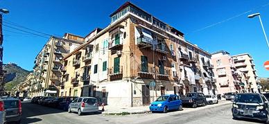 4 LOCALI A PALERMO