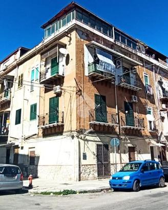 4 LOCALI A PALERMO